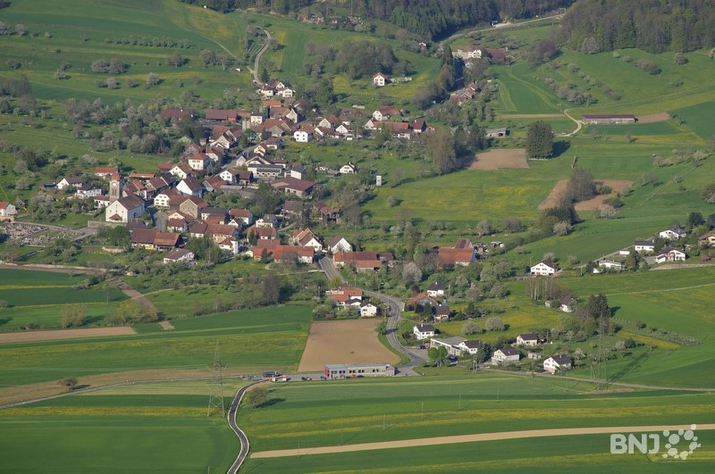 Plus de trois kilomètres de chemins ruraux seront améliorés à Miécourt.