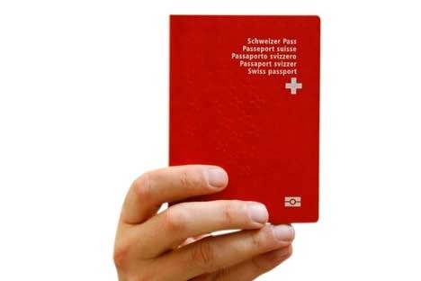 Il faudra passer un test pour reccevoir le passeport rouge à croix blanche dans le canton de Berne.