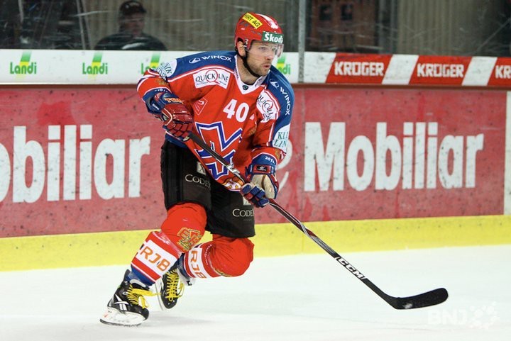 Le directeur sportif du HCB Martin Steinegger sera de retour du la glace.