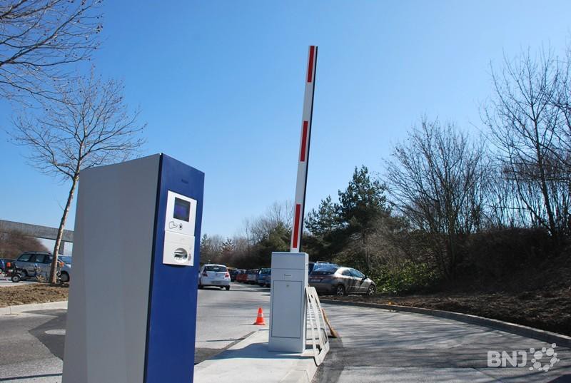 A l'image du Nid-du-Crô, la nouvelle carte permet d'accéder à certains parking de Neuchâtel.
