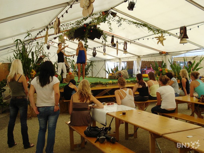 Les préparatifs de Miss Paysanne Suisse 2011