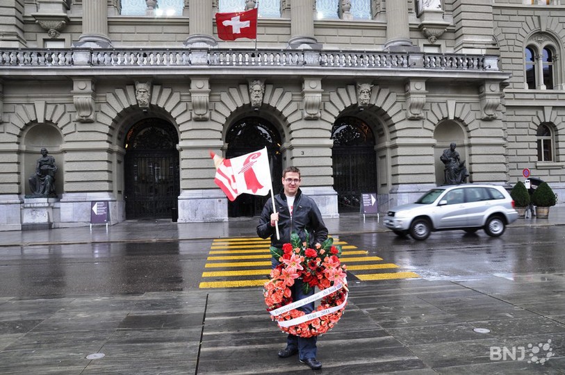 Le Bélier manifeste à Berne