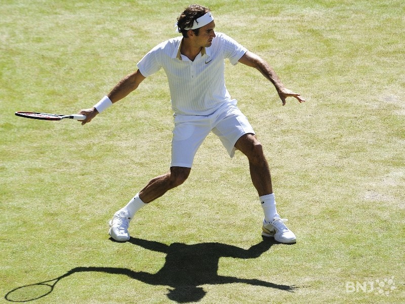 Roger Federer poursuit son chemin à Wimbledon. (photo : archives)