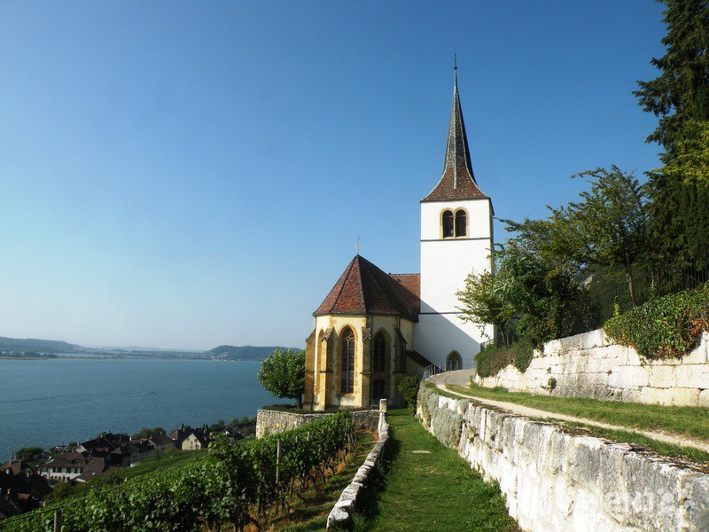 Eglise de Douanne