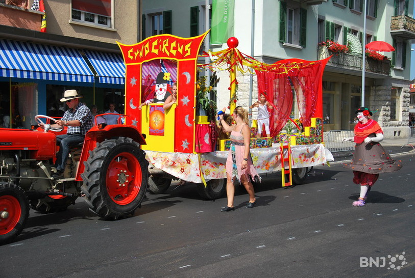 Le cortège de la Fête des Saisons