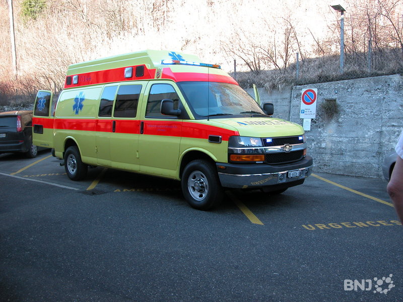 L'agression a suscité l'intervention de l'ambulance biennoise.