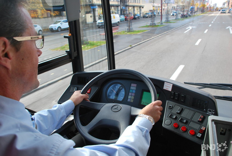 Bus