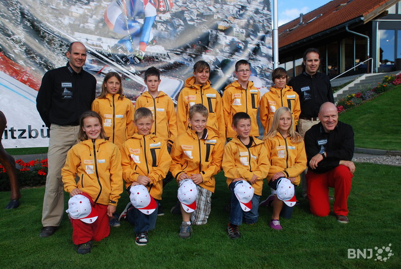 Didier Cuche et les jeunes skieurs du CRP