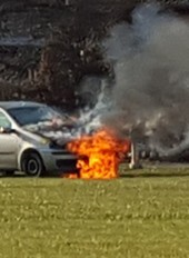 Voiture en feu à Bassecourt