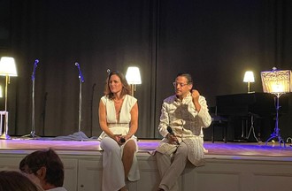  Sonia Grimm et Steve Alban Tineo qui l'accompagne sur scène