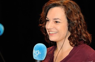 L'animatrice du débat Isabelle Queloz