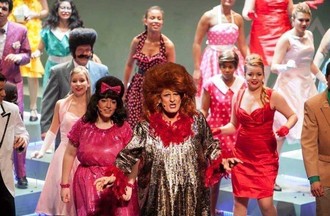 Alain en Edna dans Hairspray
