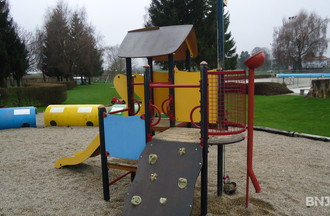 L'aire de jeu au camping de Lignières