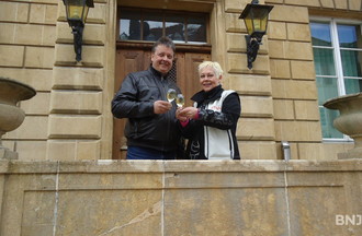 L'apéro devant l'hôtel de ville
