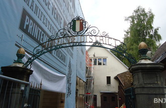 L'entrée de la maison de l'absinthe