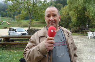 Manuel le participant du jeu questions de culture générale