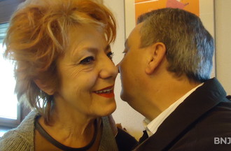 Elle n'a pas gagné, mais Yvette a reçu une bise de Michel Rossi