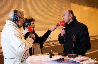 Fabio Payot et Sarah Massy aux côtés du conseiller national Laurent Favre.
