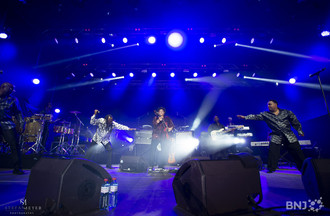 Earth, Wind and Fire Experience
