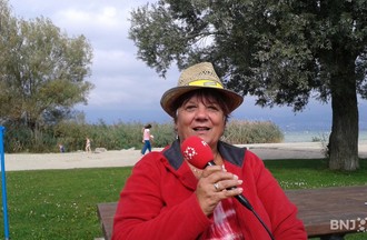 Sylviane la gagnante du jeu: des paroles une chanson