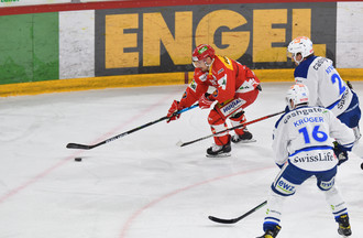 Fabio Hofer devant Tommi Kivistö et Marcus Krüger