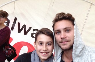 La rencontre de Gwill avec Bastian Baker, à Neuchâtel
