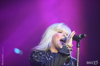 Samantha Fox