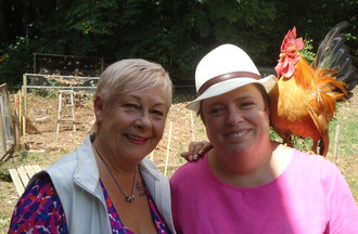 Josiane et le coq Rico