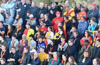 Les supporters seelandais dubitatifs à ce moment du match