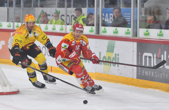Viktor Lööv devant Simon Moser