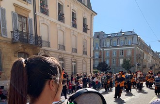 Il y a 3 ans pour le premier anniversaire de notre fils Nino!
On lui avait promis une énorme fête à chacun de ses anniversaires, lui qui est né le samedi de la fête des vendanges à 22h13. Le Covid en a décidé autrement alors on va récupérer le temps perdu cette année pour ses 4 ans