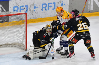Tim Wolf et Kevin Fey face à Grégory Hofmann