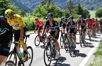Le Tour de France à La Clusette, entre le Vallon et le Littoral neuchâtelois.