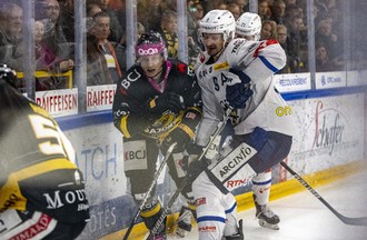 Steven Macquat au duel avec Oliver Achermann