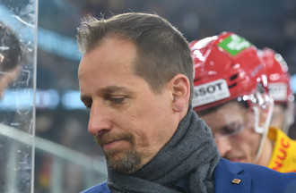 Antti Törmänen semble espérer ce petit but... 
