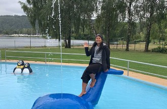 Cindy sur le dos de la baleine