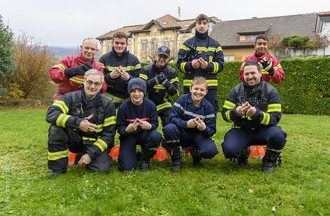  Des bénévoles se sont mobilisés un peu partout dans le canton de Neuchâtel pour le Téléthon. Ici au Landeron. (Photo : Bertrand Pfaff)