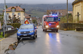  Des bénévoles se sont mobilisés un peu partout dans le canton de Neuchâtel pour le Téléthon. Ici au Landeron. (Photo : Bertrand Pfaff)