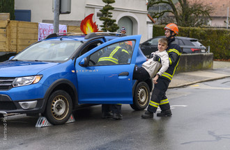  Des bénévoles se sont mobilisés un peu partout dans le canton de Neuchâtel pour le Téléthon. Ici au Landeron. (Photo : Bertrand Pfaff)