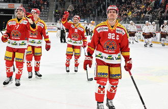Gaëtan Haas, Robin Grossmann, Jere Sallinen et Fabio Hofer