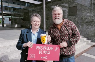 Patricia qui a relevé notre défi en apportant un mug