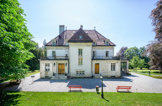 Lieu : Le Locle - Neuchâtel - Suisse / Droits d'utilisation uniquement pour LE CHATEAU DES MONTS