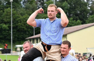 Romain Collaud, vainqueur de la 1re Fête cantonale jurassienne de lutte suisse. 