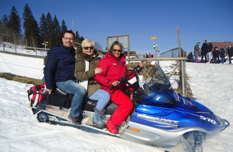 Merci à Natacha nous avons fait un magnifique  tour en moto-neige, mon rêve