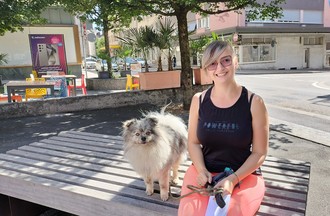 Typhaine et Sky la gagnante du jeu: culture générale sur le thème des chiens