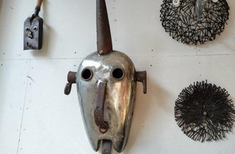   Des œuvres dans son atelier