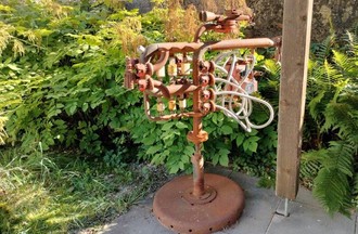   Les œuvres de Philippe dans son jardin 