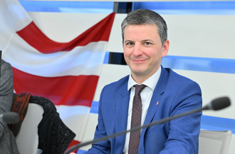 Yann Rufer (PLR), élu président du Parlement jurassien 2025