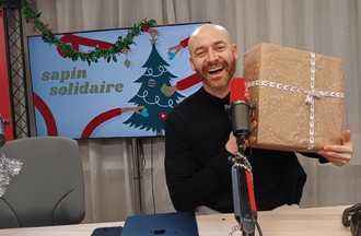 David Charles venu faire rire pour la bonne cause