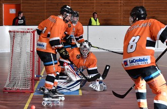 La finale de la Coupe d'Europe U19 d'inline hockey entre Rossemaison et Copenhague